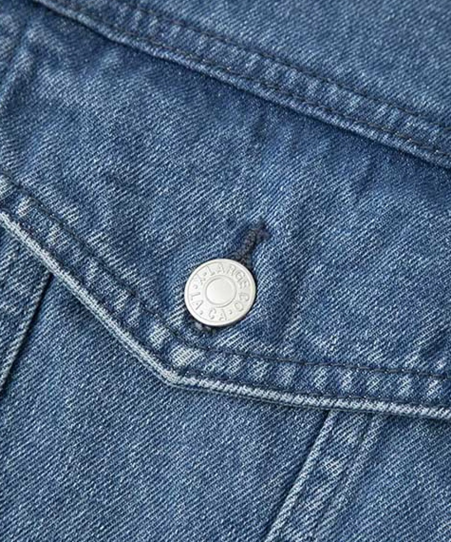 DENIM TRUCKER JACKET