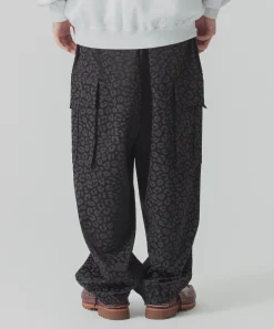 EASY LEOPARD CARGO PANTS